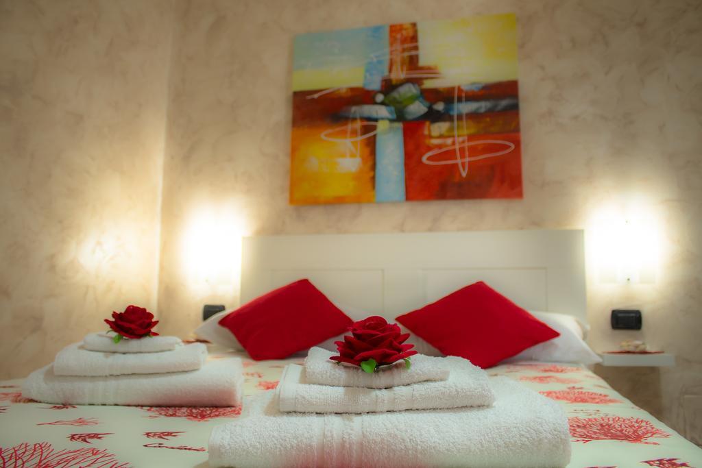 Corallia Apartment Szirakúza Szoba fotó
